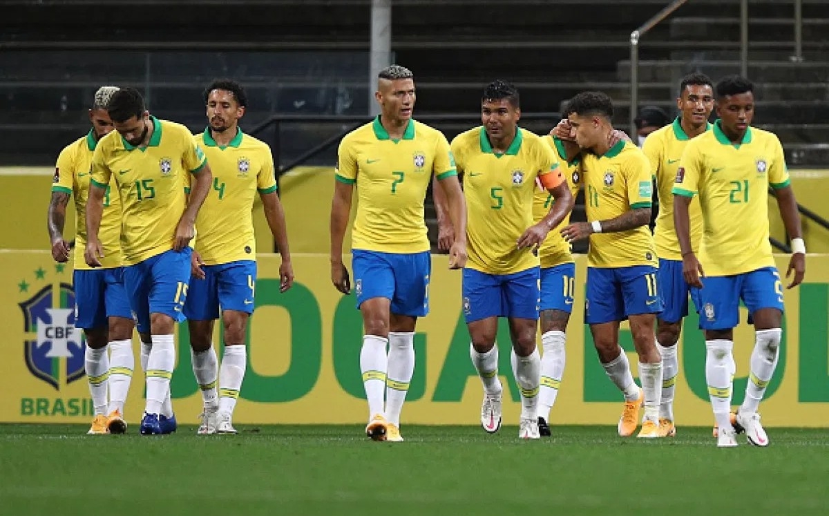 Đội hình chật chội của Brazil